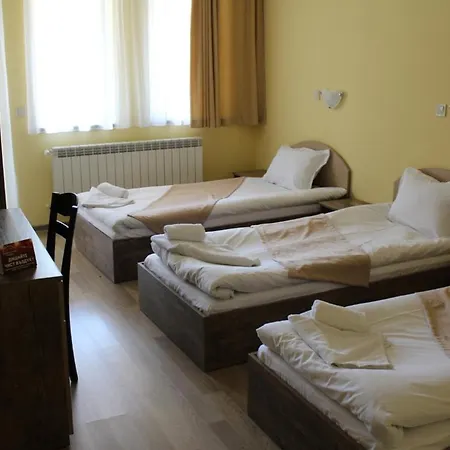 Манастирска Стряха Maison d'hôtes Manastir