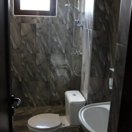 Манастирска Стряха Maison d'hôtes Manastir